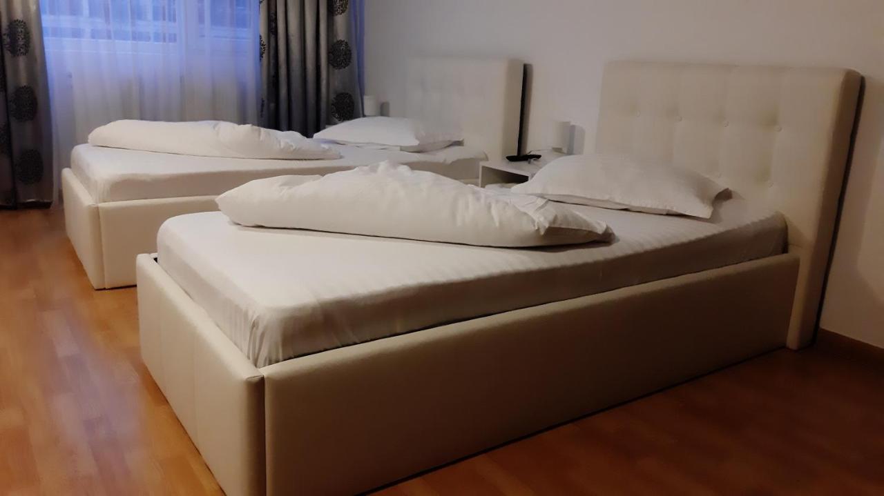 克拉奥华 Casablanca旅舍 外观 照片