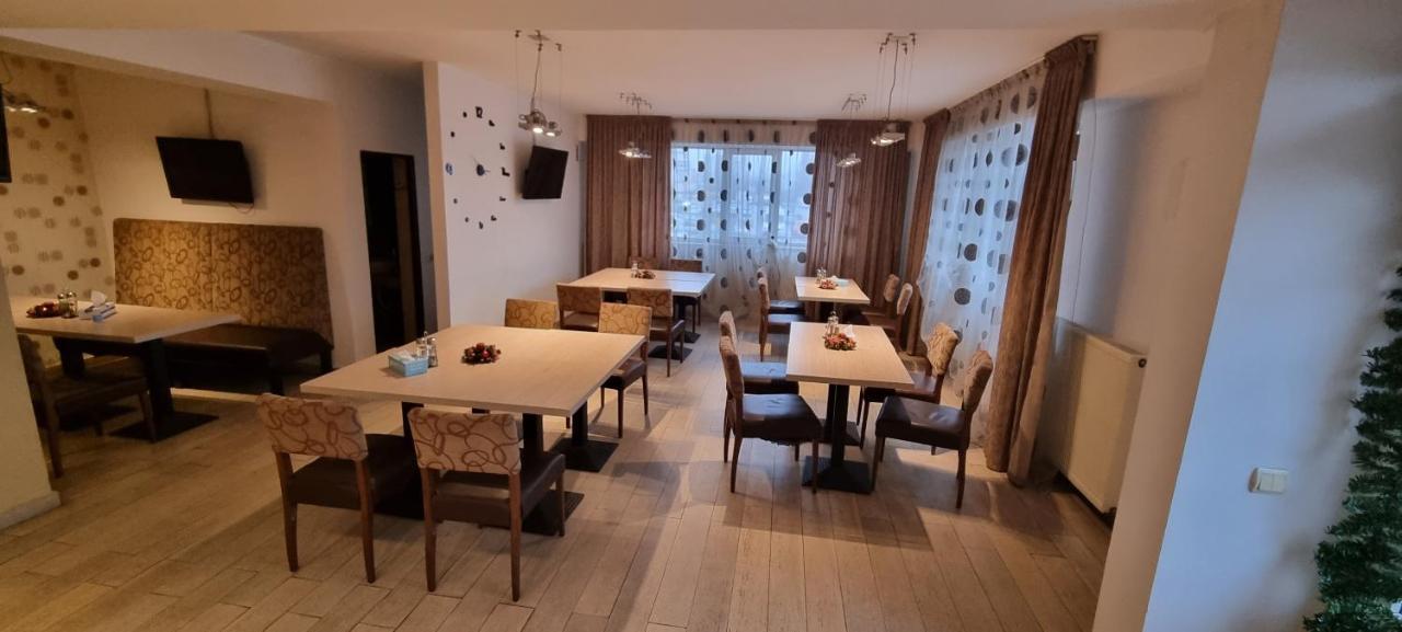 克拉奥华 Casablanca旅舍 外观 照片